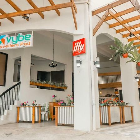 Vybe Travellers Pad Lägenhet Baguio City Exteriör bild